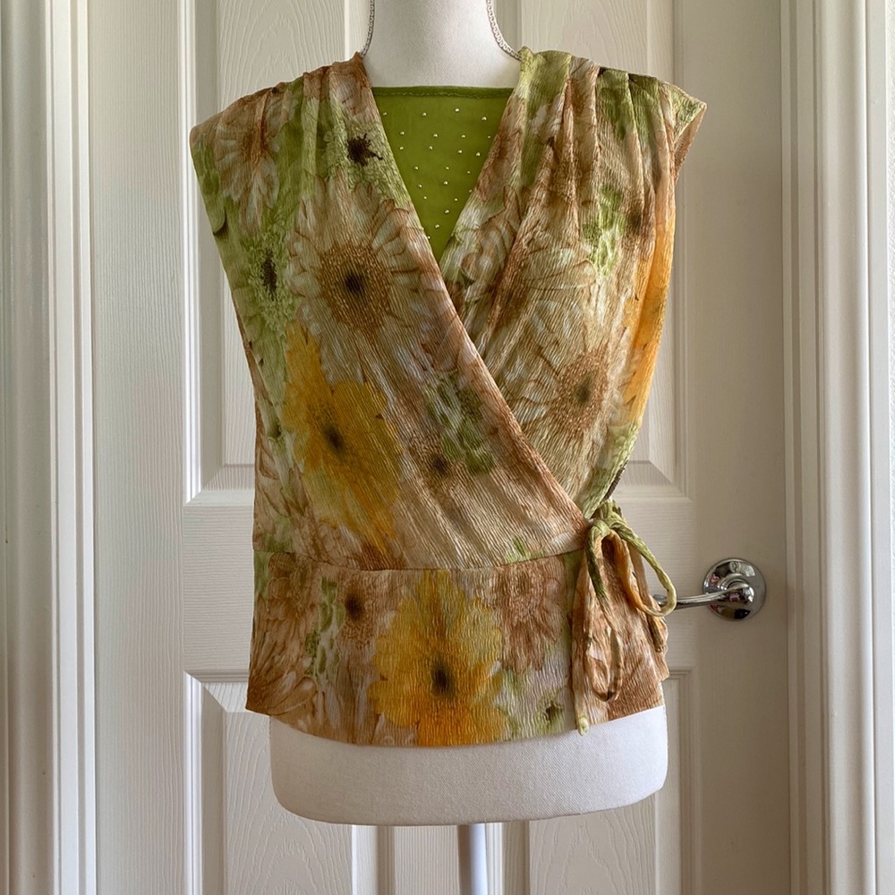 Women’s Chiffon Top